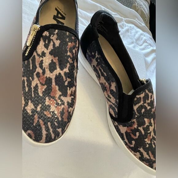 Anne Klein Loafers leopard cheetah print sparkle size 8 like new condition - Picture 8 of 16